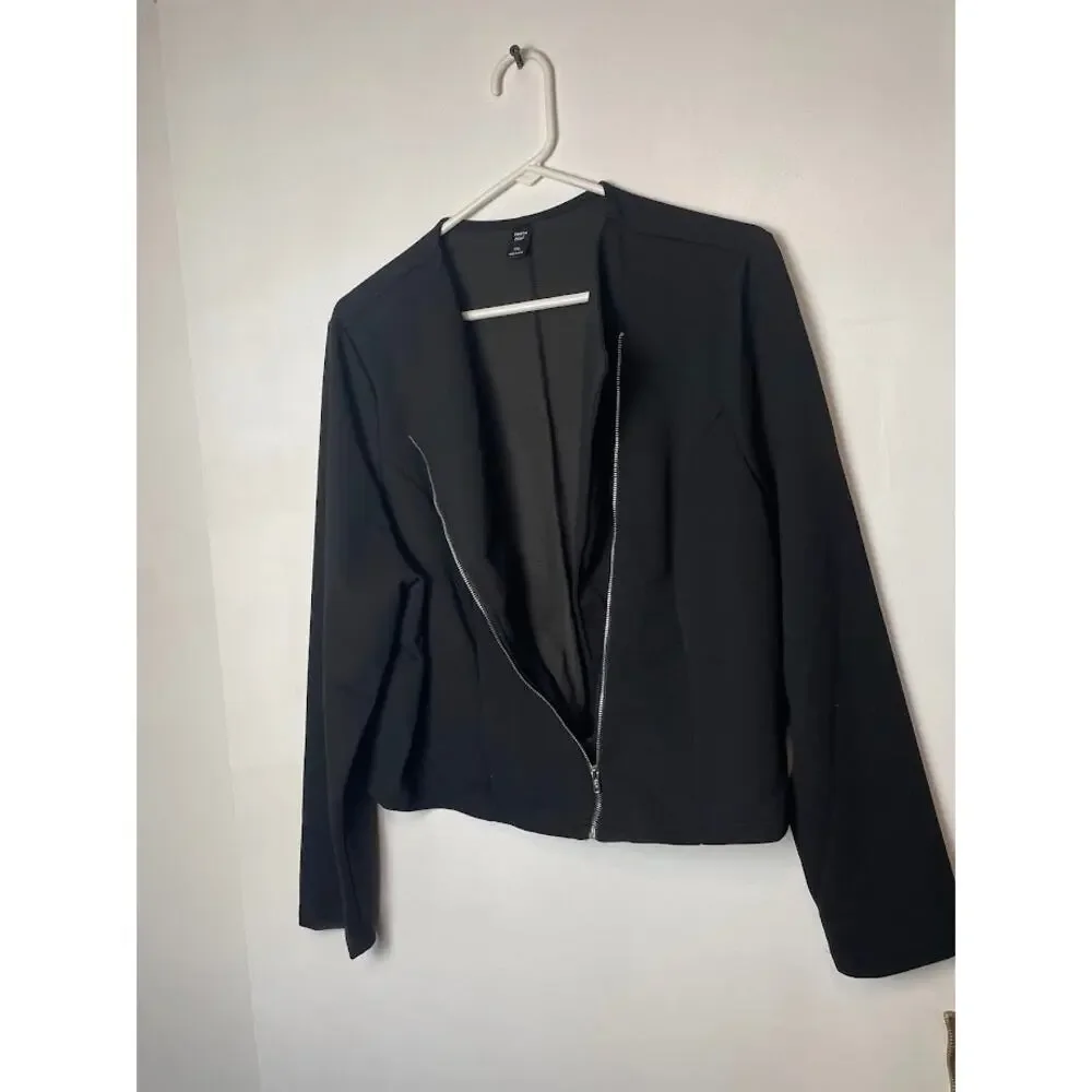 Women's Black Moto Jacket Minimalist Diagonal Silver Full Zip Cropped Size 1XL